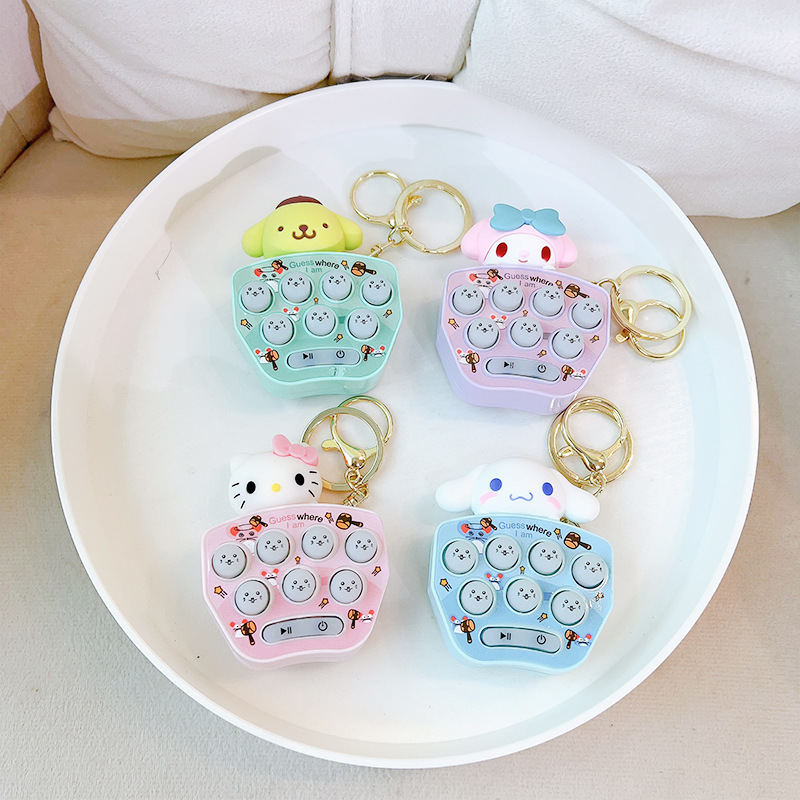 Sanrio Hello Kitty – Mini cons - Gaming Console Keychain avis et prix